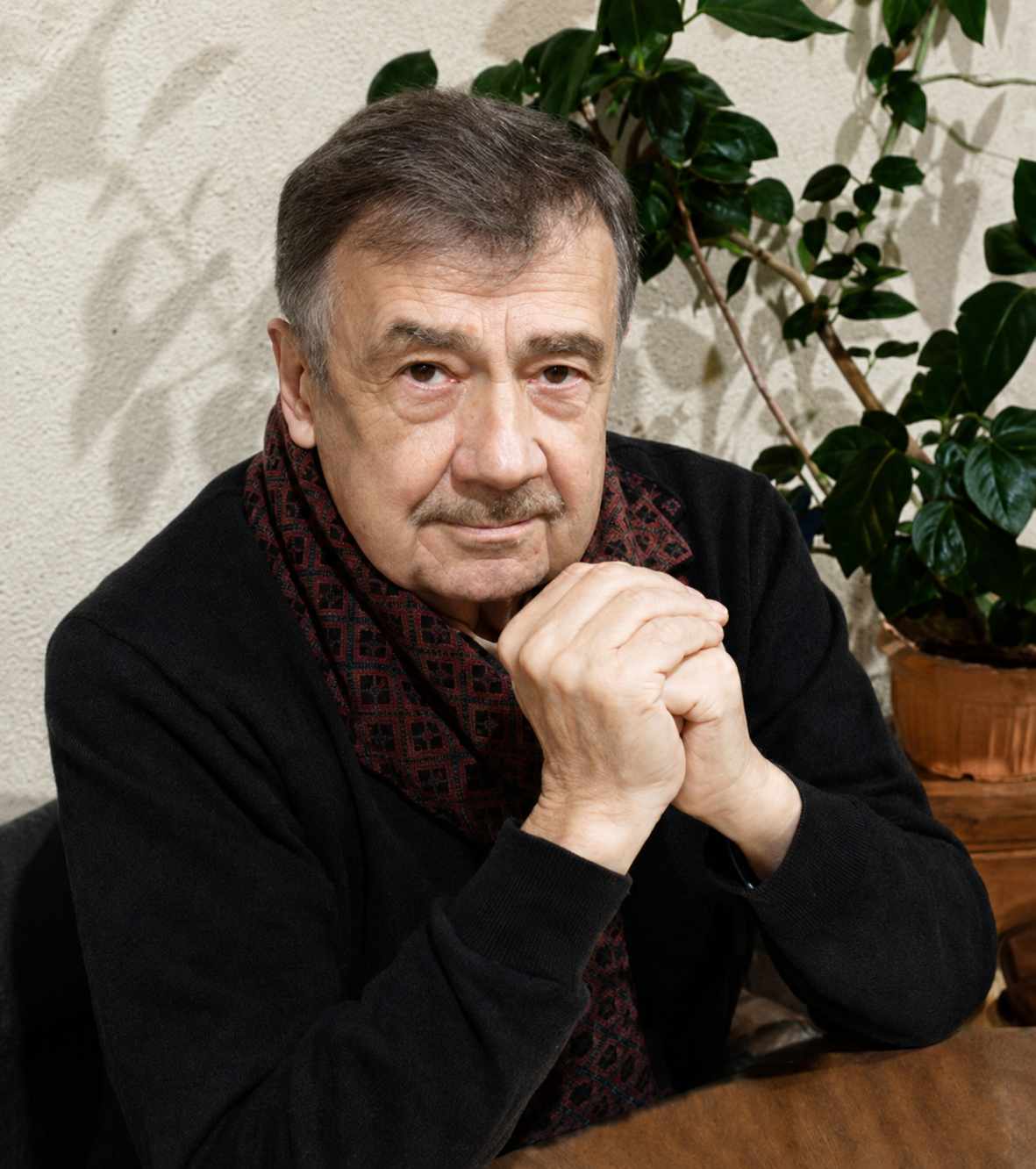 Колектив Інституту соціології Національної академії наук України вітає зі славним 80-річним ювілеєм ВІЛЯ САВБАНОВИЧА БАКІРОВА